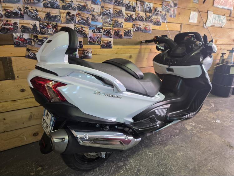 SUZUKI BURGMAN 650 EXECUTIVE GARANTIE 1AN