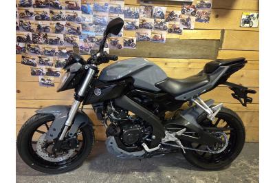 YAMAHA MT-125