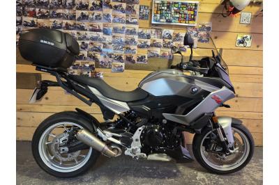 BMW F 900 XR