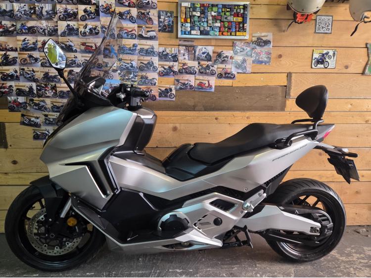 HONDA NSS FORZA 750 Garantie constructeur 