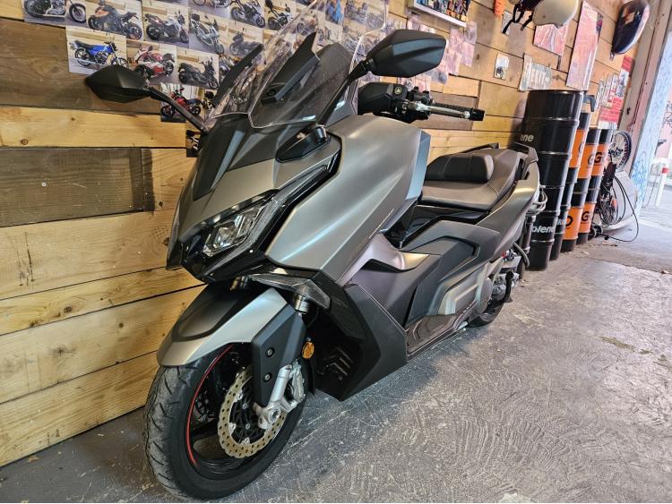 KYMCO AK 550 PREMIUM GARANTIE CONSTRUCTEUR