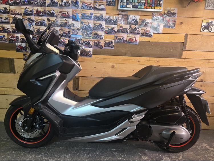 HONDA NSS FORZA 300 Garantie 1 an